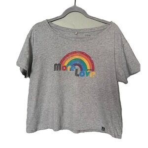 PrAna Tshirt‎ Rainbow Pride More Love Gray Cropped Short Sleeve Size Medium